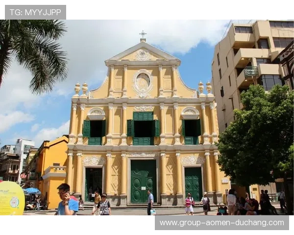 十六浦澳门购物攻略，最新潮流品牌和特色手信带给你不同凡响的购物体验